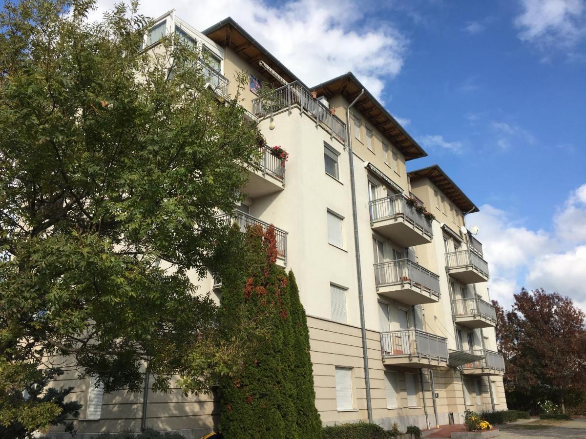 Egyuett A Csalad II Apartman By Bltn Siófok Extérieur photo
